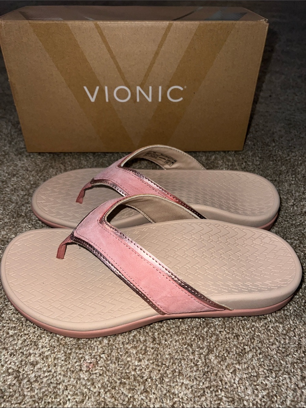 Vionic Women's Tava Leather Thong Sandal - Picture 3 of 7